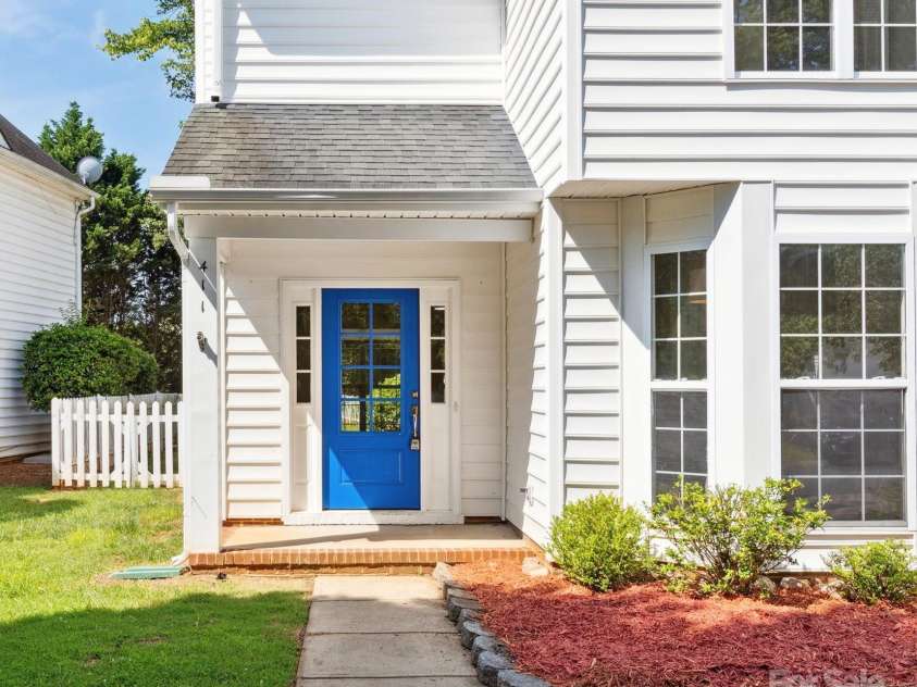 411 Carlisle Drive, Indian Trail, NC 28079.  MLS# CAR4271998, YatesRealty ID 24156. Covered Front Door