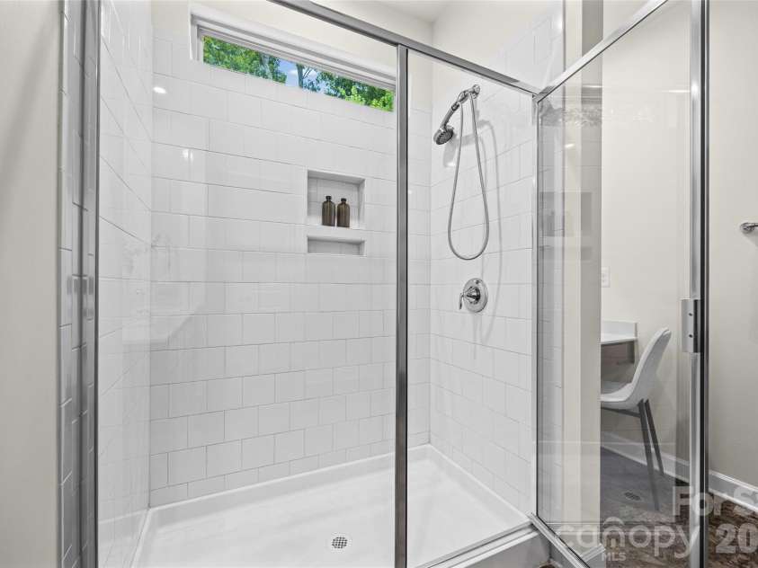 4523 Collingham Drive, Charlotte, NC 28273.  MLS# CAR4403738, YatesRealty ID 24157. 