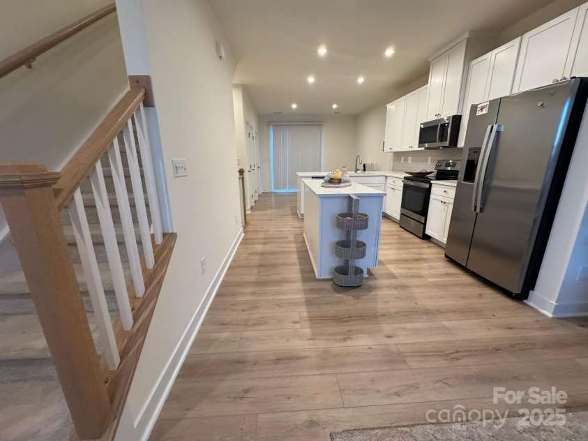 4920 Old Pineville Road, Charlotte, NC 28217.  MLS# CAR4278100, YatesRealty ID 24158. 