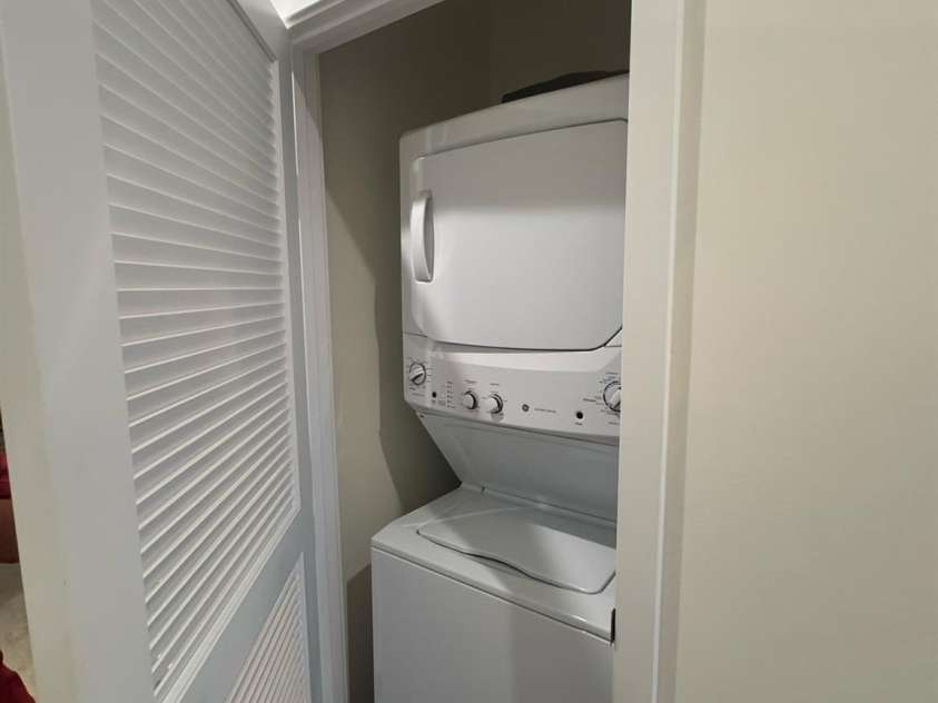 4920 Old Pineville Road, Charlotte, NC 28217.  MLS# CAR4278100, YatesRealty ID 24158. 