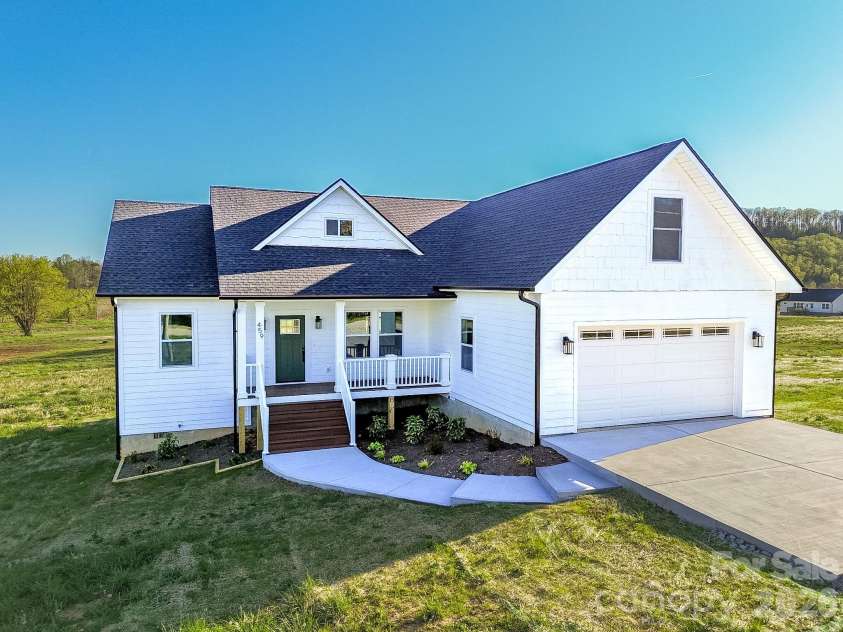 459 Waters Road, Hendersonville, NC 28792.  MLS# CAR4341249, YatesRealty ID 24159. 