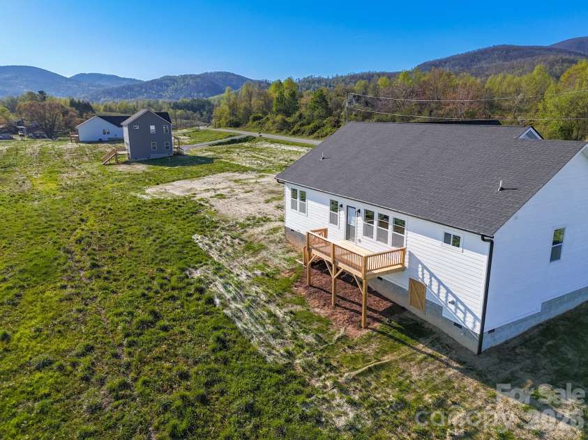 459 Waters Road, Hendersonville, NC 28792.  MLS# CAR4341249, YatesRealty ID 24159. 