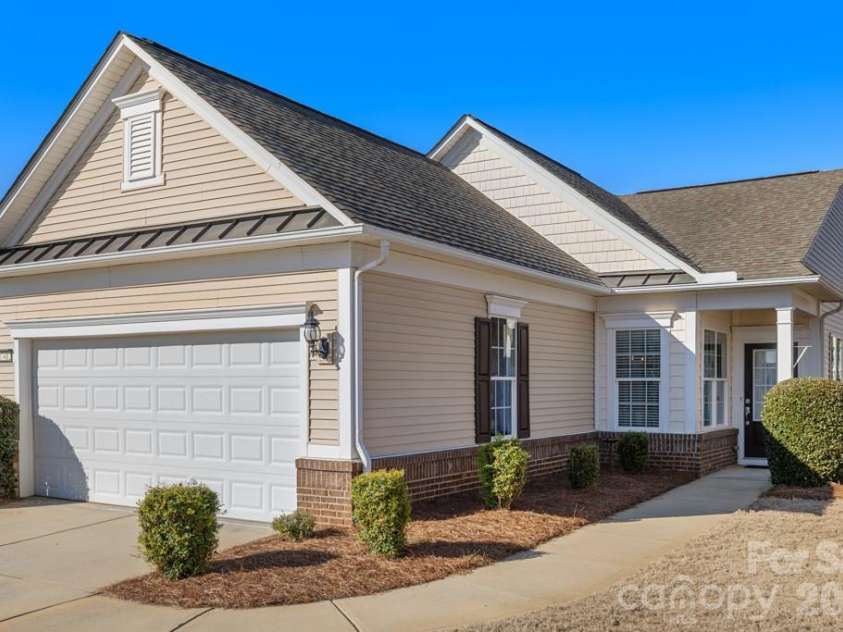 17412 Hawks View Drive, Indian Land, SC 29707.  MLS# CAR4350344, YatesRealty ID 2416. 