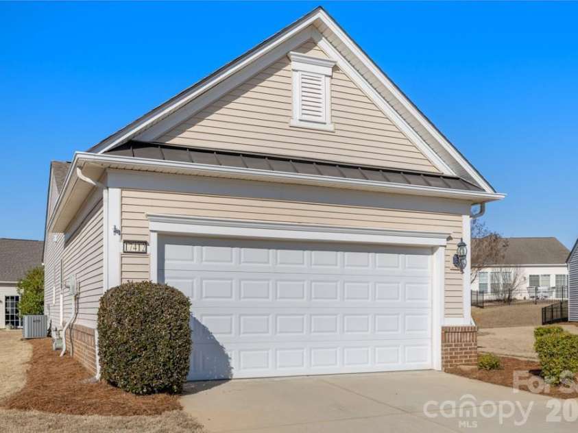 17412 Hawks View Drive, Indian Land, SC 29707.  MLS# CAR4350344, YatesRealty ID 2416. 