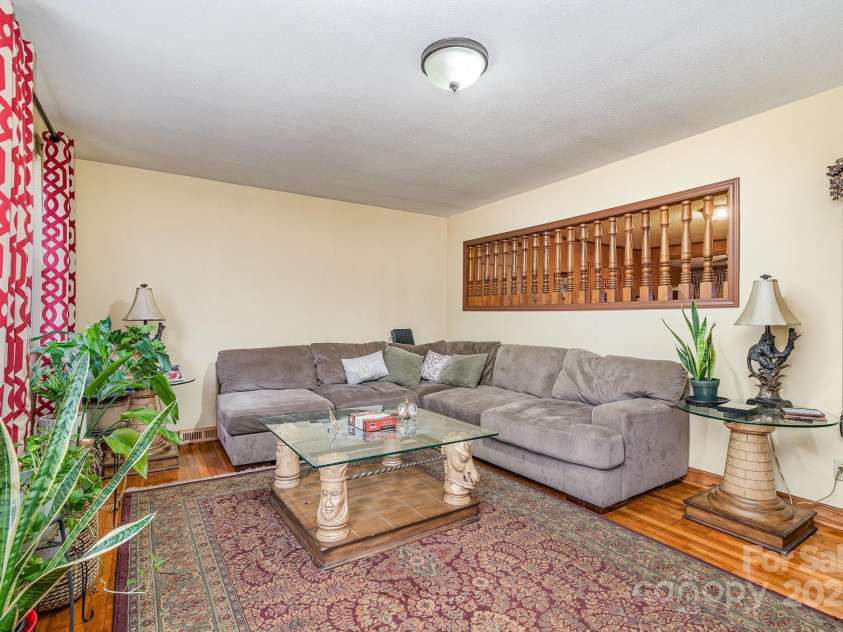 504 Oliver Street, Gastonia, NC 28052.  MLS# CAR4220986, YatesRealty ID 2416. 
