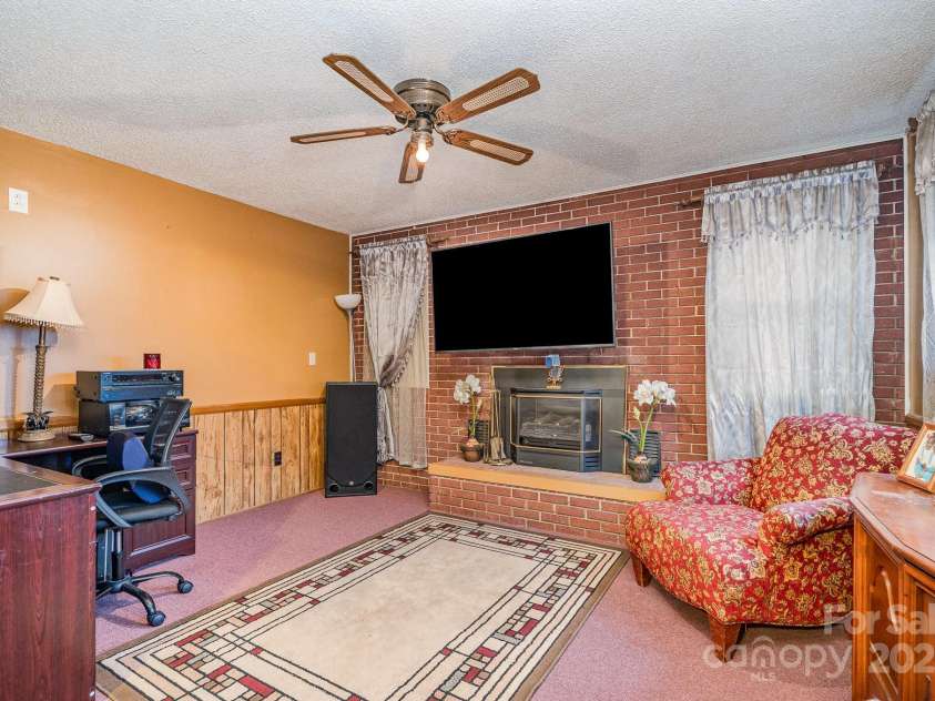 504 Oliver Street, Gastonia, NC 28052.  MLS# CAR4220986, YatesRealty ID 2416. 