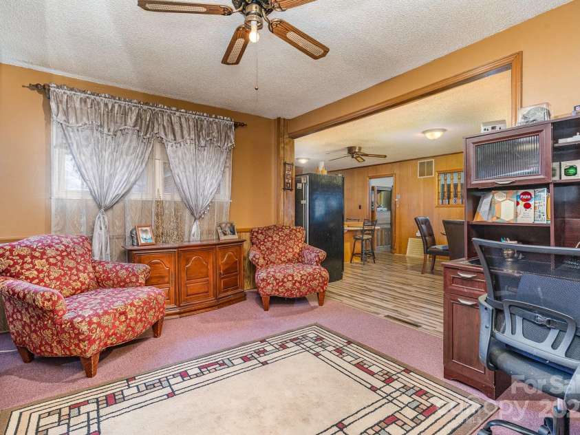 504 Oliver Street, Gastonia, NC 28052.  MLS# CAR4220986, YatesRealty ID 2416. 