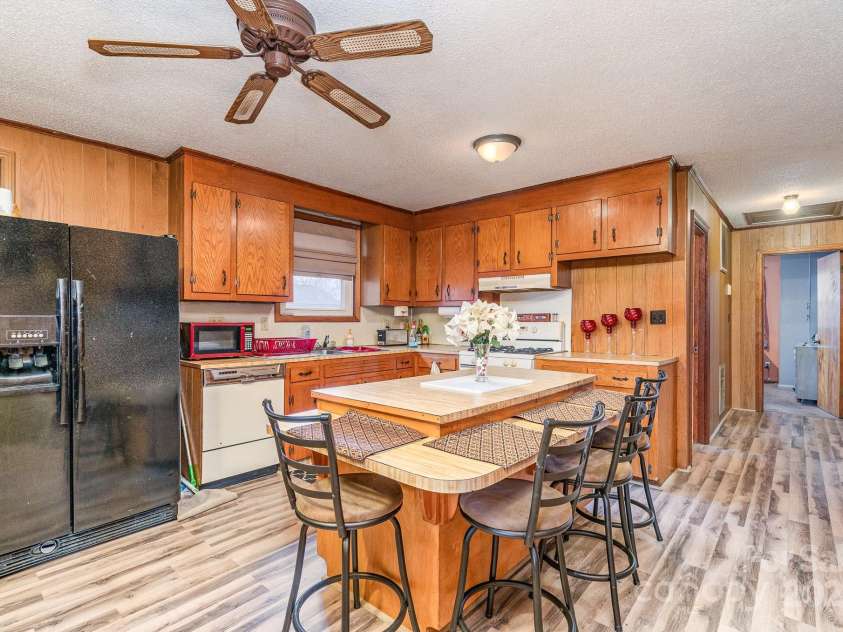 504 Oliver Street, Gastonia, NC 28052.  MLS# CAR4220986, YatesRealty ID 2416. 