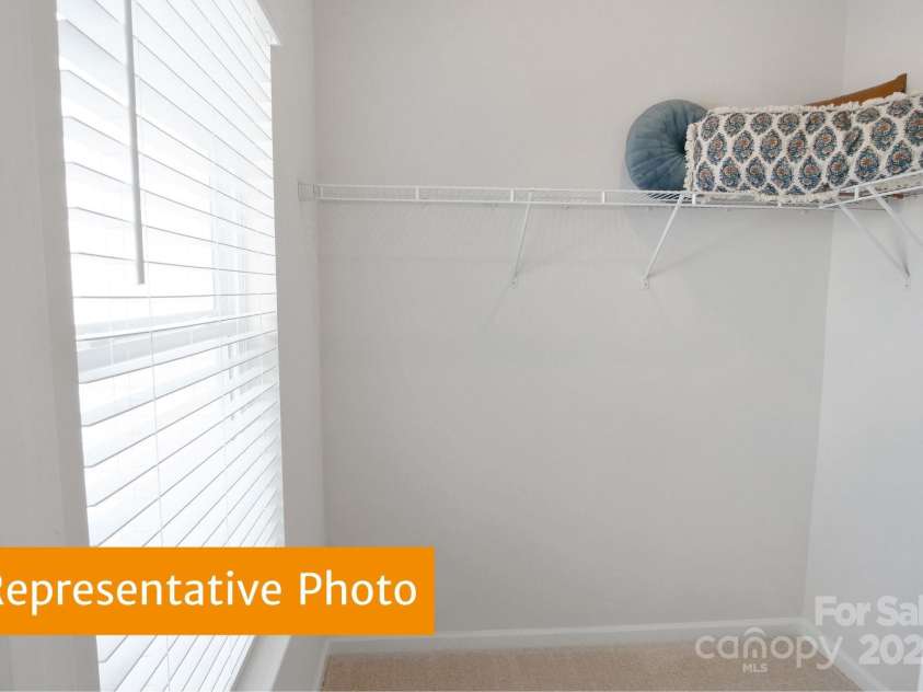 5612 Ringneck Road, Charlotte, NC 28216.  MLS# CAR4301253, YatesRealty ID 2416. Rutledge Primary Closet