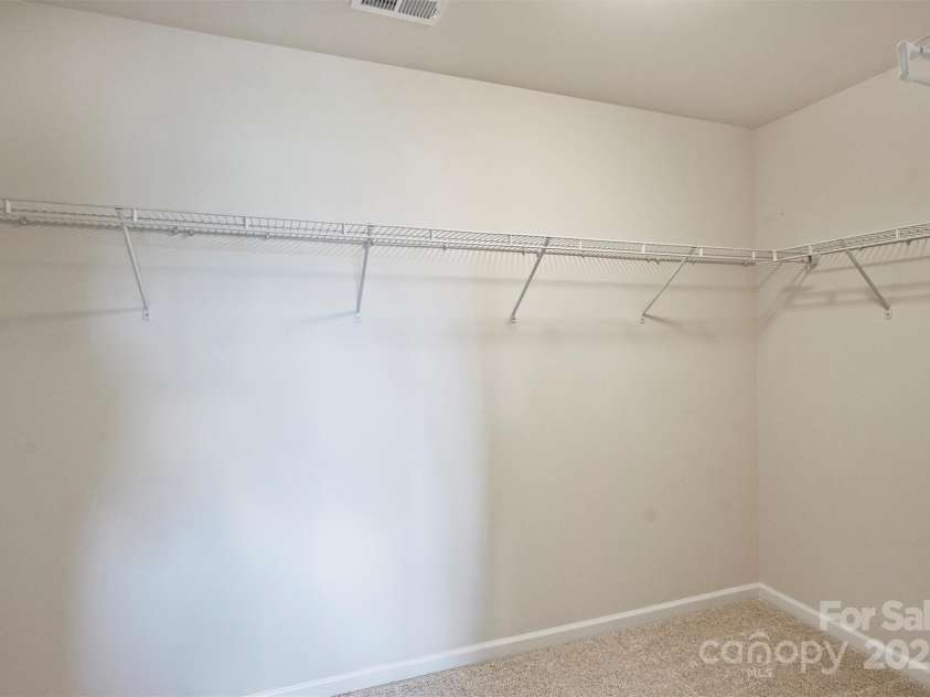 11101 Crane Creek Drive, Charlotte, NC 28278.  MLS# CAR4258259, YatesRealty ID 24160. 