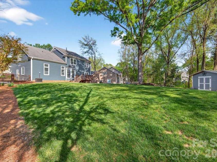 9011 Warbler Court, Charlotte, NC 28210.  MLS# CAR4363088, YatesRealty ID 24160. 