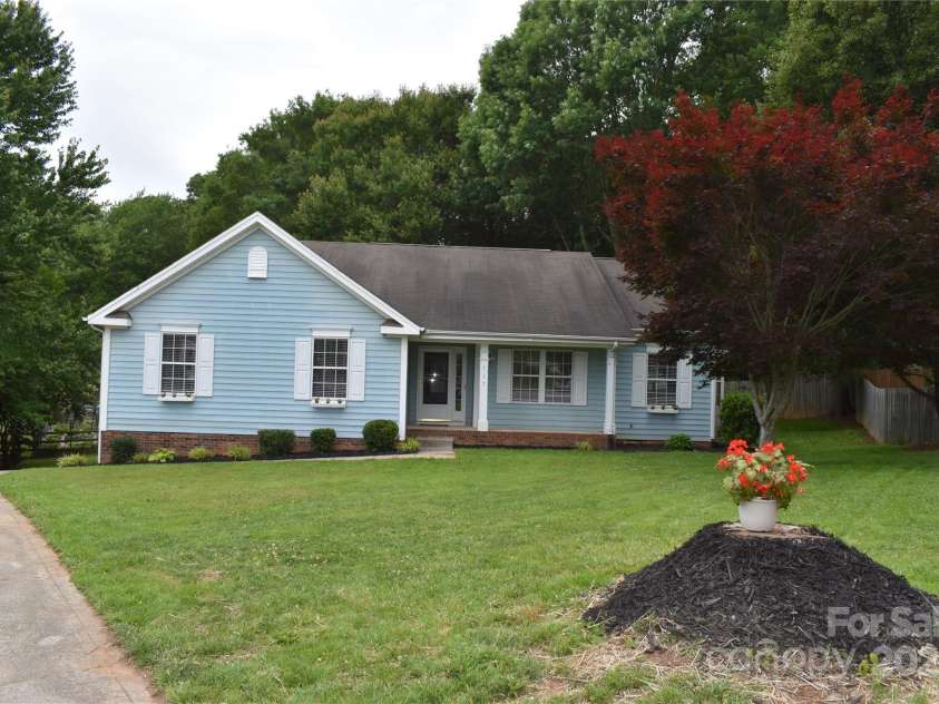 117 Blackberry Lane, Mooresville, NC 28117.  MLS# CAR4258834, YatesRealty ID 24161. 