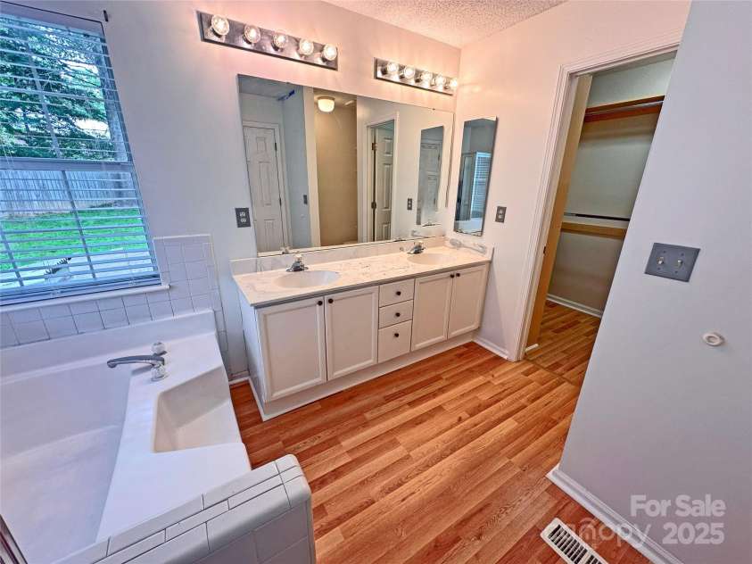 117 Blackberry Lane, Mooresville, NC 28117.  MLS# CAR4258834, YatesRealty ID 24161. 