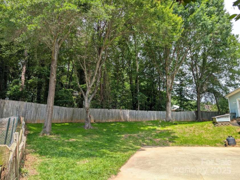 117 Blackberry Lane, Mooresville, NC 28117.  MLS# CAR4258834, YatesRealty ID 24161. 