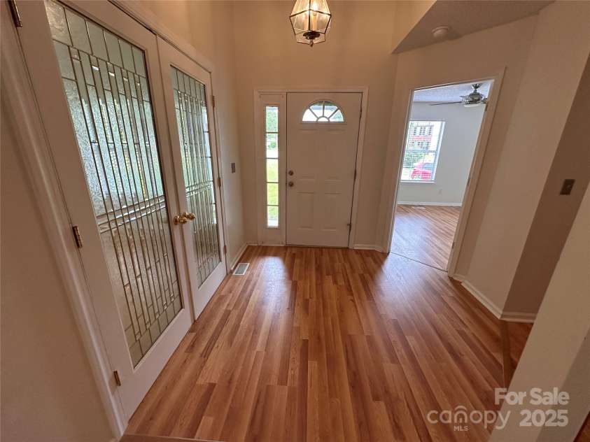 117 Blackberry Lane, Mooresville, NC 28117.  MLS# CAR4258834, YatesRealty ID 24161. Entry
