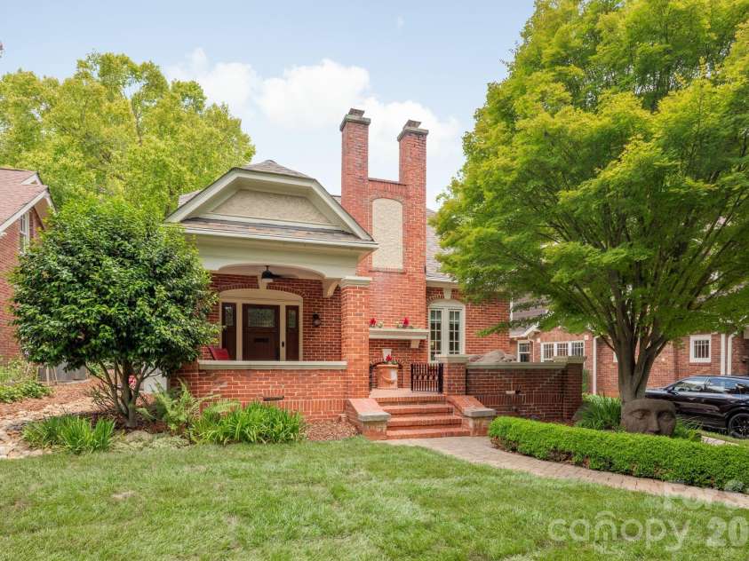2601 5th Street, Charlotte, NC 28204.  MLS# CAR4382589, YatesRealty ID 24161. 