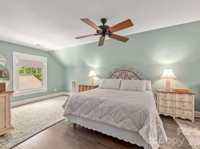2601 5th Street, Charlotte, NC 28204.  MLS# CAR4382589, YatesRealty ID 24161. 