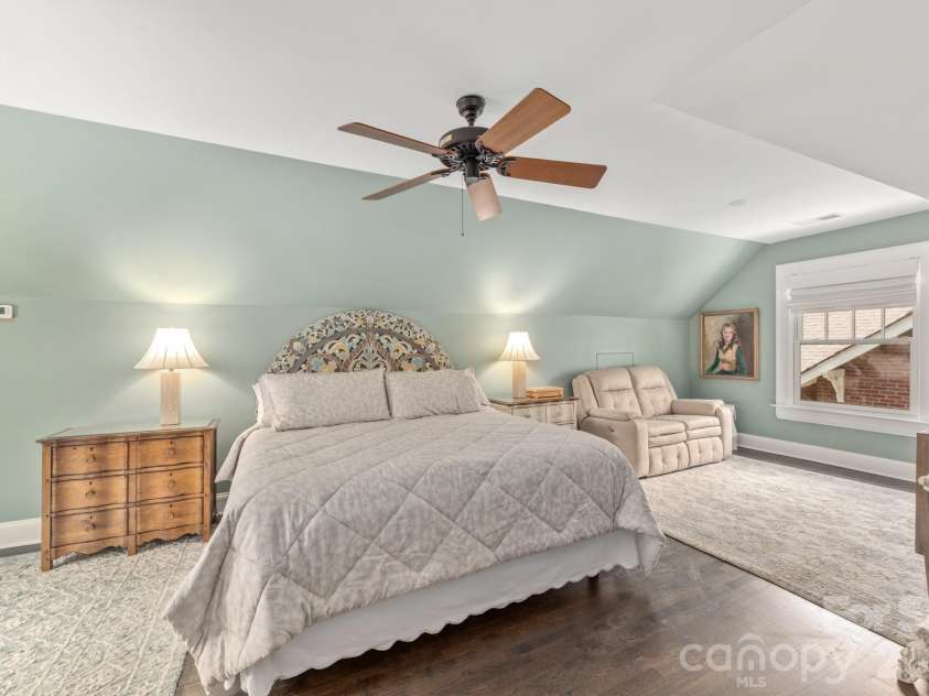 2601 5th Street, Charlotte, NC 28204.  MLS# CAR4382589, YatesRealty ID 24161. 