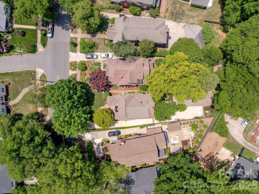 2601 5th Street, Charlotte, NC 28204.  MLS# CAR4382589, YatesRealty ID 24161. 