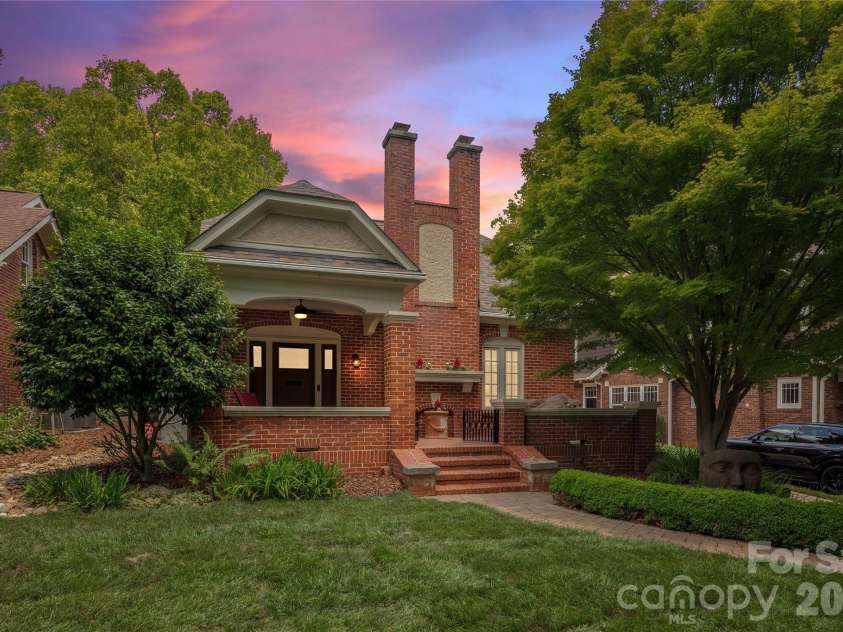 2601 5th Street, Charlotte, NC 28204.  MLS# CAR4382589, YatesRealty ID 24161. 