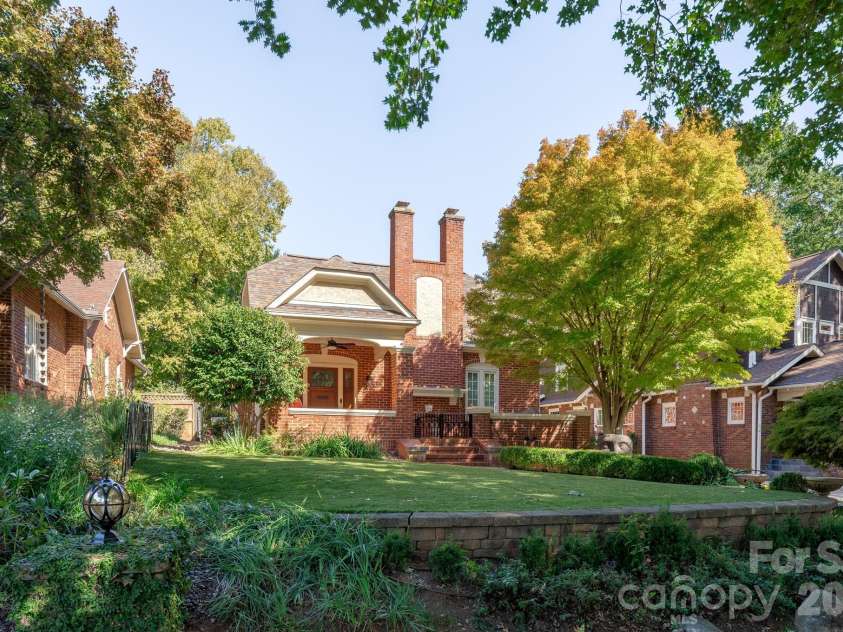 2601 5th Street, Charlotte, NC 28204.  MLS# CAR4382589, YatesRealty ID 24161. 