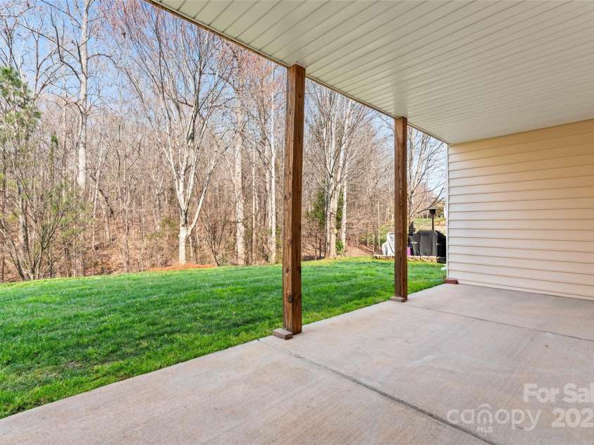 3104 Streamhaven Drive, Indian Land, SC 29707.  MLS# CAR4234401, YatesRealty ID 24162. 