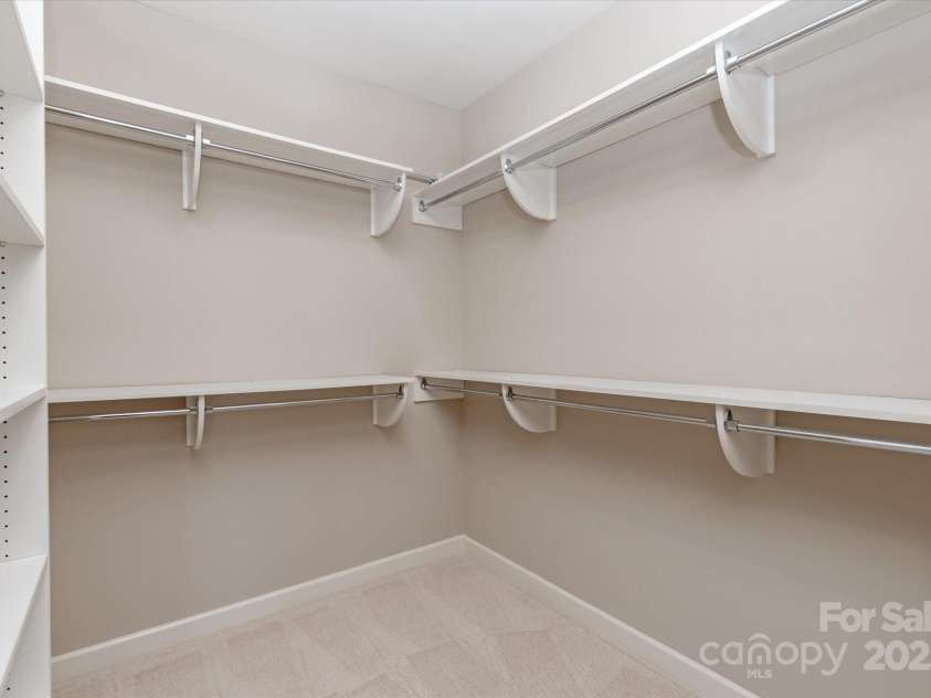 16016 Reynolds Drive, Fort Mill, SC 29707.  MLS# CAR4273415, YatesRealty ID 24163. 