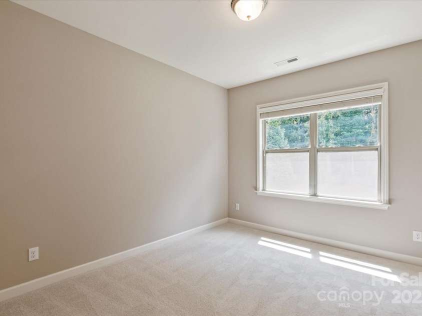 16016 Reynolds Drive, Fort Mill, SC 29707.  MLS# CAR4273415, YatesRealty ID 24163. 