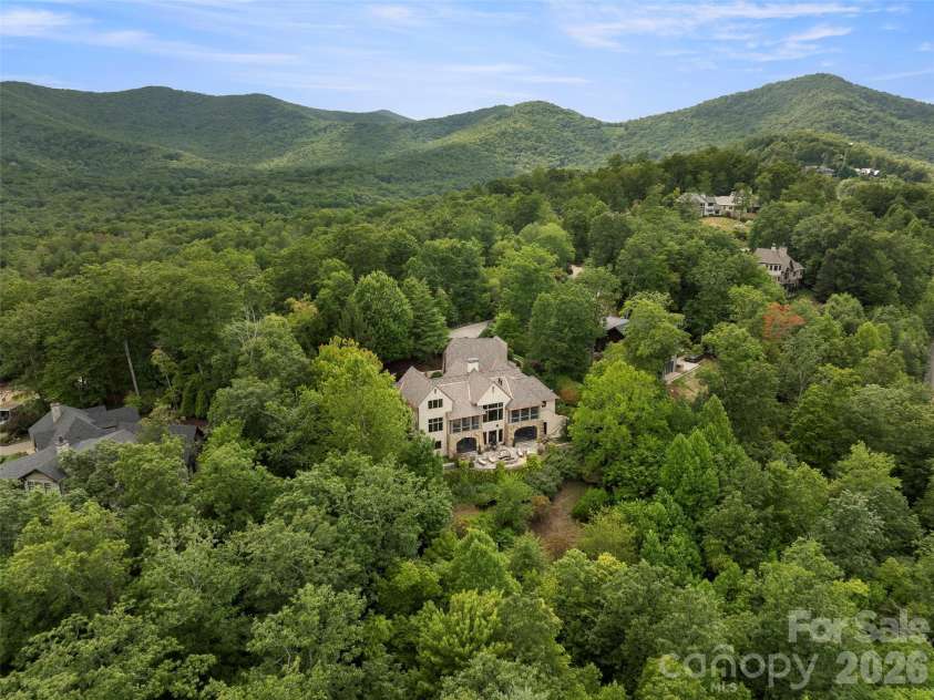 1929 Tree View Trail, Arden, NC 28704.  MLS# CAR4380679, YatesRealty ID 24165. 