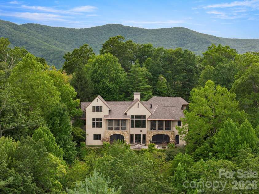 1929 Tree View Trail, Arden, NC 28704.  MLS# CAR4380679, YatesRealty ID 24165. 
