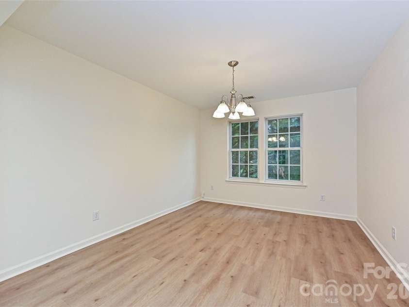 9820 Aaronda Court, Charlotte, NC 28213.  MLS# CAR4381688, YatesRealty ID 24166. 