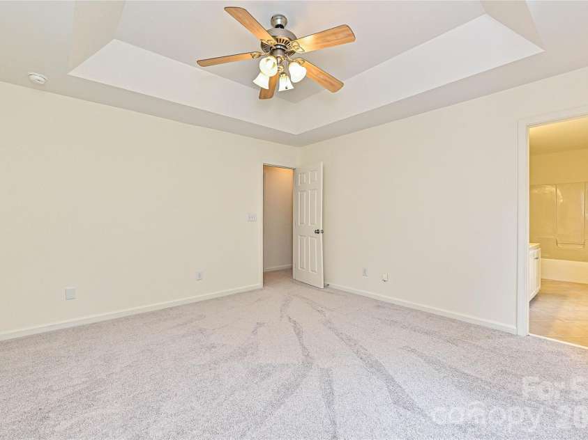 9820 Aaronda Court, Charlotte, NC 28213.  MLS# CAR4381688, YatesRealty ID 24166. 