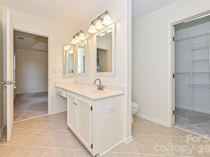 9820 Aaronda Court, Charlotte, NC 28213.  MLS# CAR4381688, YatesRealty ID 24166. 