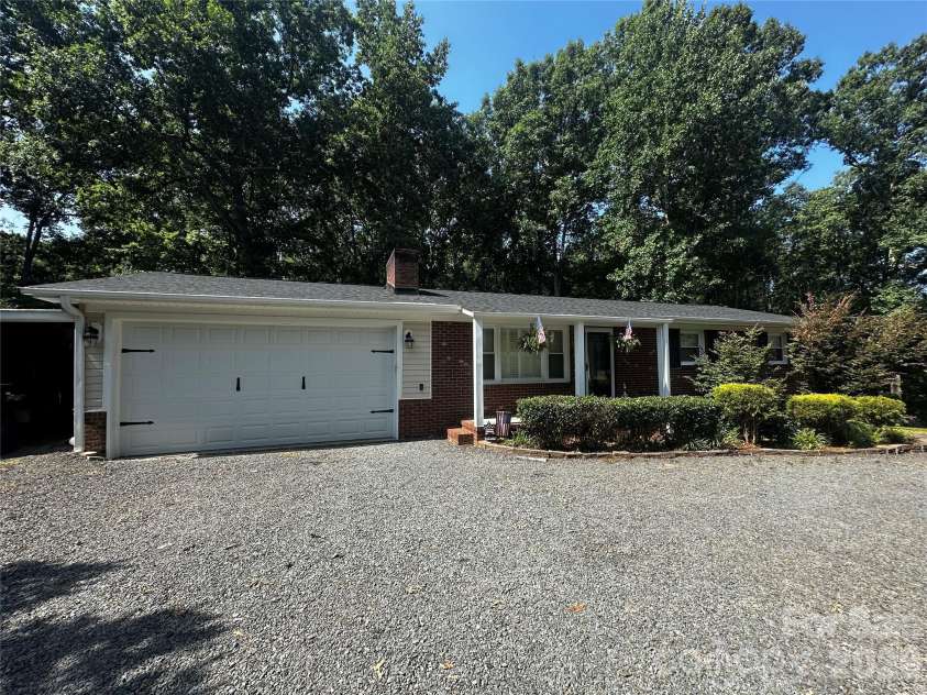 127 Possum Road, Mount Gilead, NC 27306.  MLS# CAR4354159, YatesRealty ID 24167. 