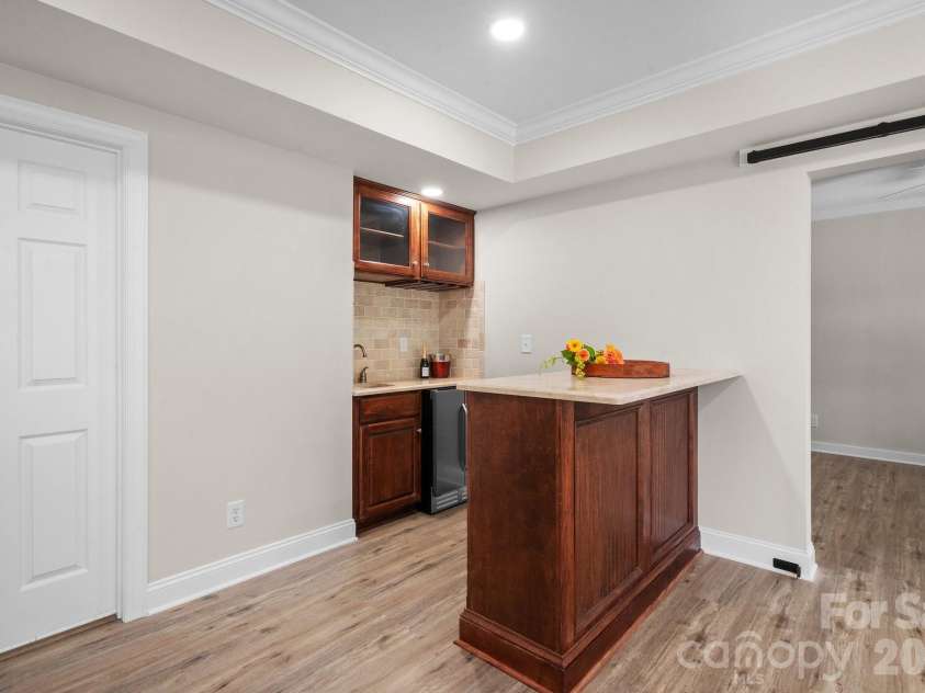 1378 Valhalla Drive, Denver, NC 28037.  MLS# CAR4346551, YatesRealty ID 24168. Bar area