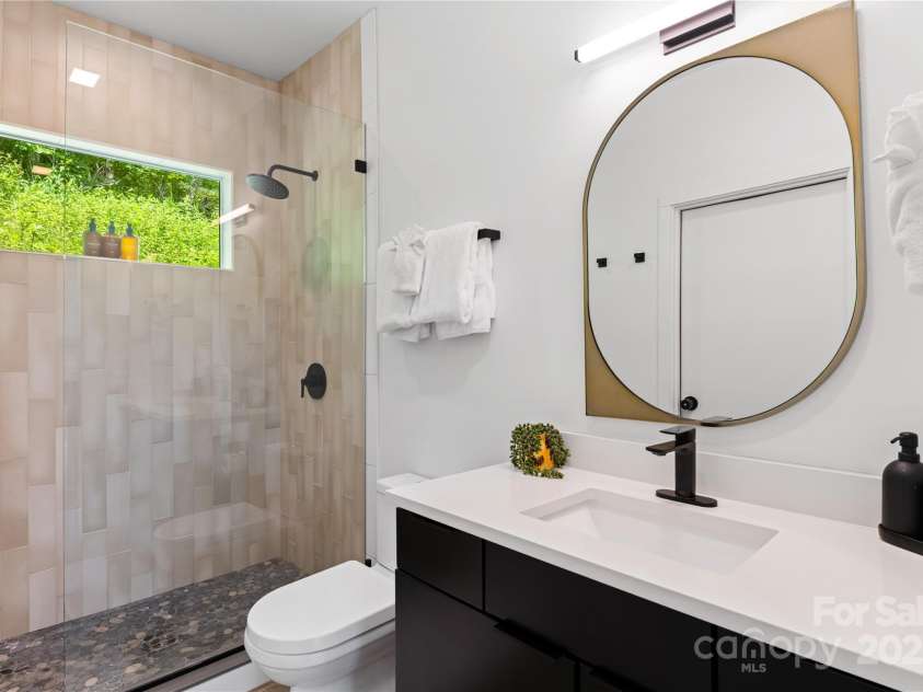 7 & 9 Big Rocky Top Drive, Weaverville, NC 28787.  MLS# CAR4260430, YatesRealty ID 24168. 7 Rocky Top - Guest Suite Bath with Walk in Shower