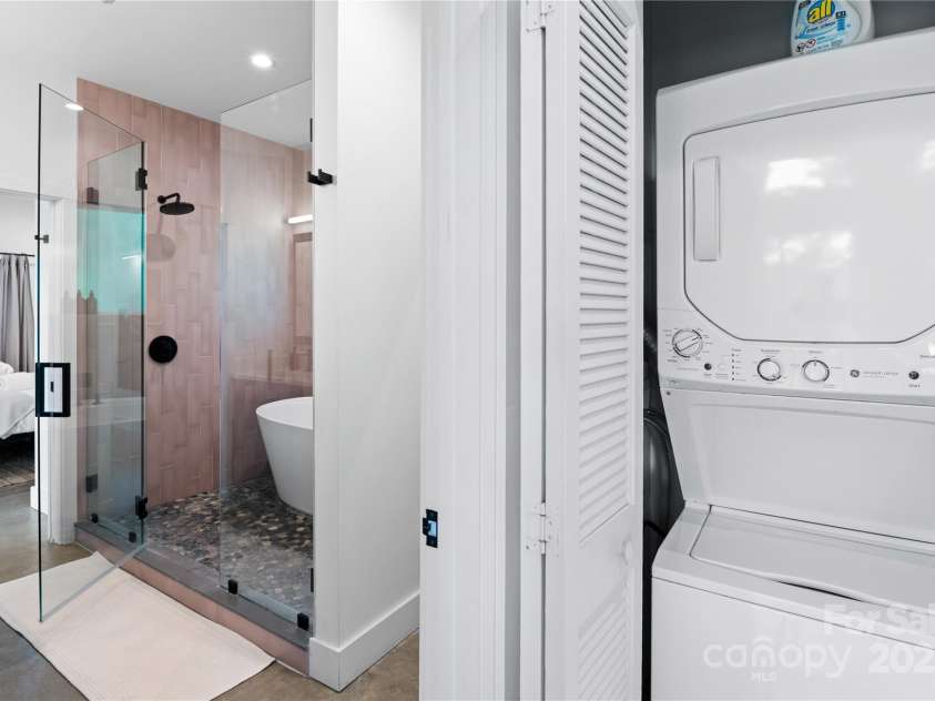 7 & 9 Big Rocky Top Drive, Weaverville, NC 28787.  MLS# CAR4260430, YatesRealty ID 24168. 7 Rocky Top - Stackable Washer/Dryer