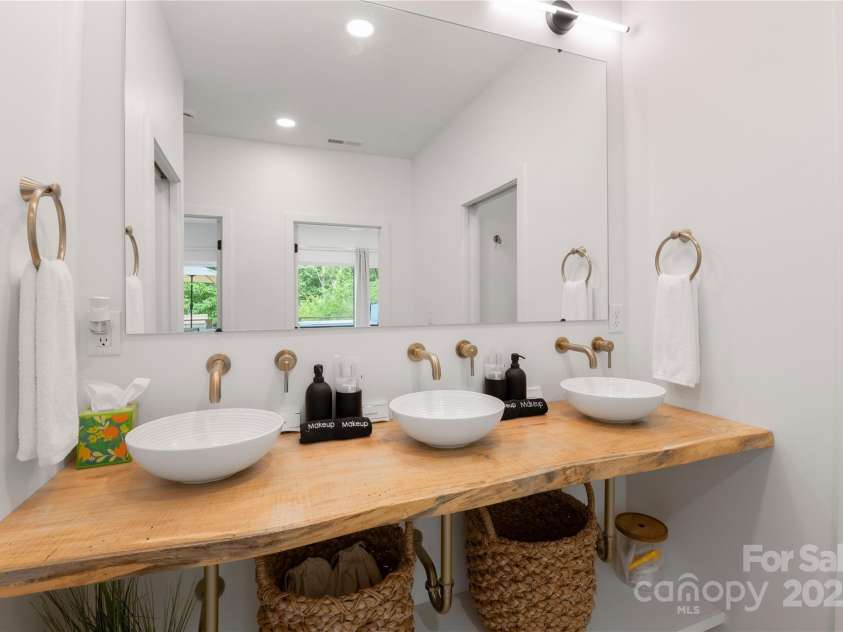 7 & 9 Big Rocky Top Drive, Weaverville, NC 28787.  MLS# CAR4260430, YatesRealty ID 24168. 9 Big Rocky Top - Triple shared sink