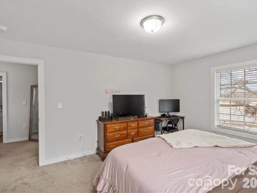 305 Wingate Court, Shelby, NC 28152.  MLS# CAR4371452, YatesRealty ID 24169. 