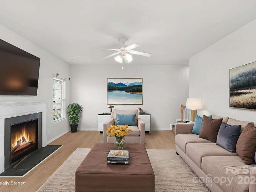 7027 Napton Court, Charlotte, NC 28213.  MLS# CAR4315072, YatesRealty ID 2417. 