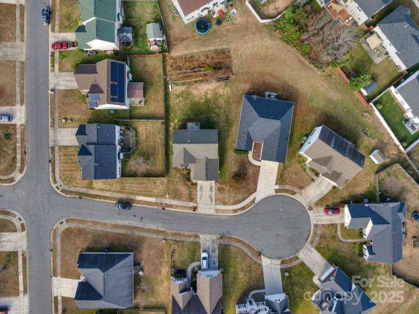 7027 Napton Court, Charlotte, NC 28213.  MLS# CAR4315072, YatesRealty ID 2417. 