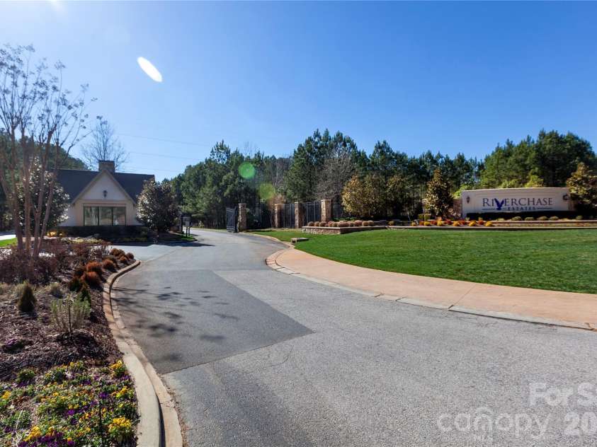 8031 Gulf Creek Road, Lancaster, SC 29720.  MLS# CAR4346761, YatesRealty ID 2417. Entrance
