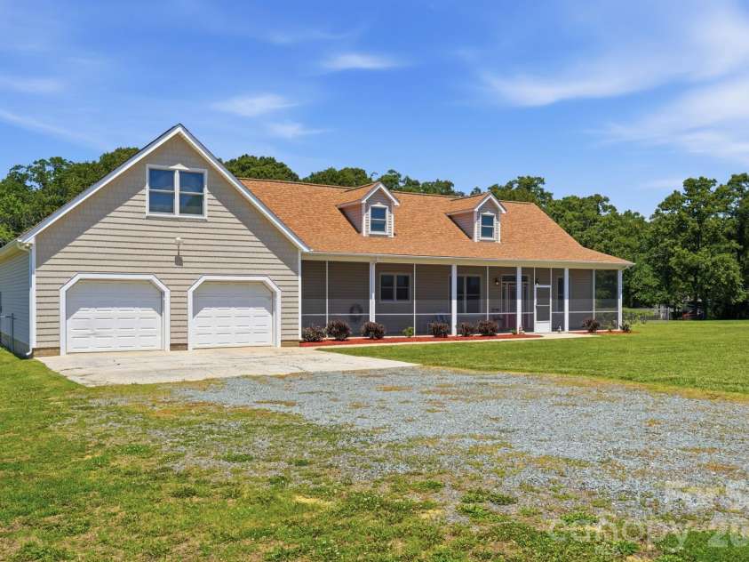 4415 Old Monroe Marshville Road, Wingate, NC 28174.  MLS# CAR4383340, YatesRealty ID 24170. 