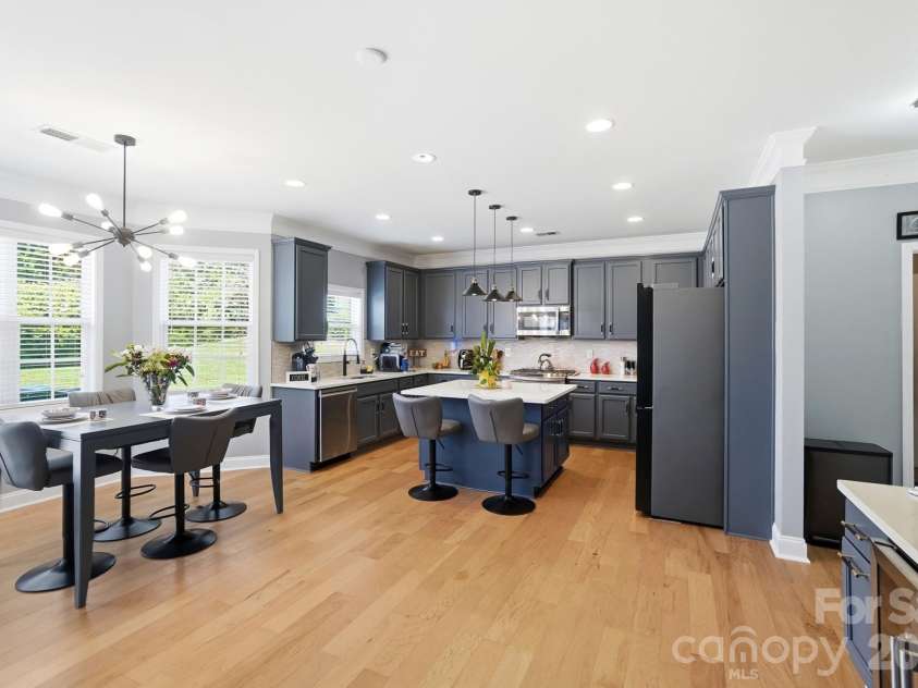 5305 Radcliffe Drive, Waxhaw, NC 28173.  MLS# CAR4382149, YatesRealty ID 24171. 