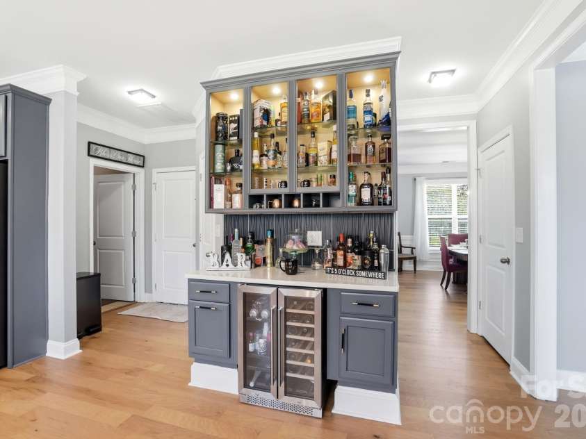 5305 Radcliffe Drive, Waxhaw, NC 28173.  MLS# CAR4382149, YatesRealty ID 24171. 