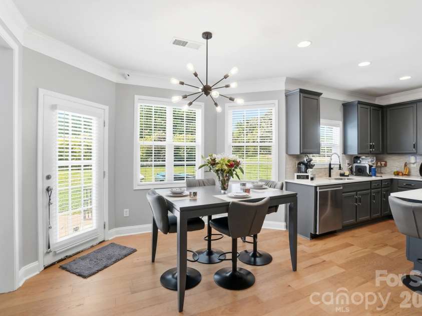 5305 Radcliffe Drive, Waxhaw, NC 28173.  MLS# CAR4382149, YatesRealty ID 24171. 