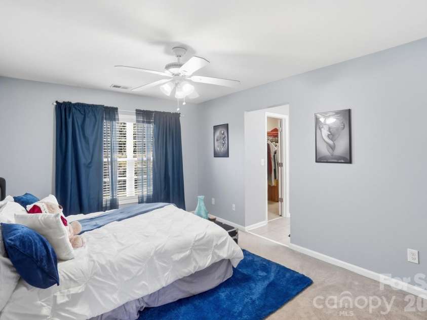 5305 Radcliffe Drive, Waxhaw, NC 28173.  MLS# CAR4382149, YatesRealty ID 24171. 