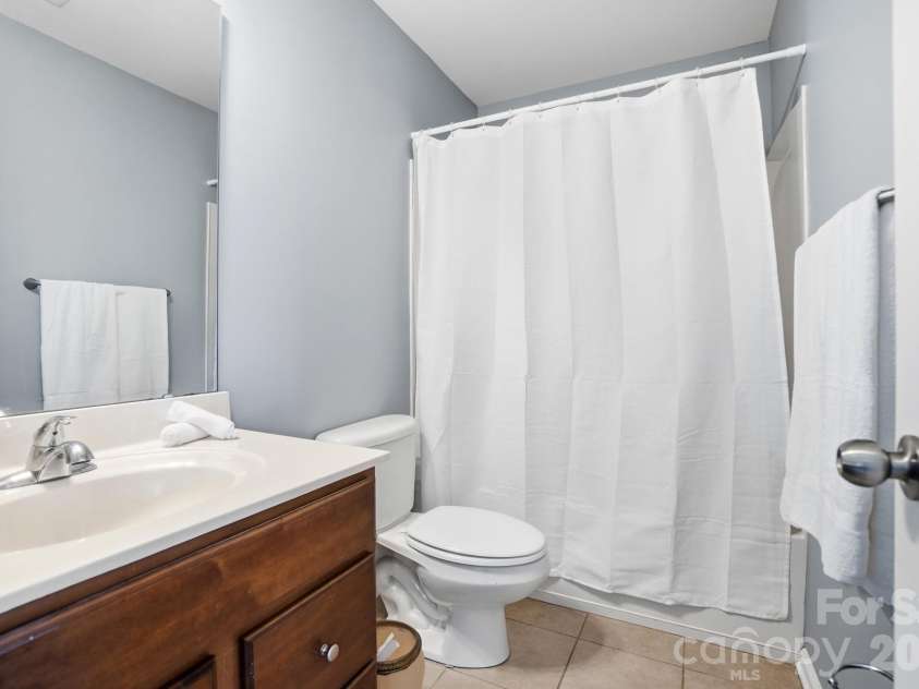 5305 Radcliffe Drive, Waxhaw, NC 28173.  MLS# CAR4382149, YatesRealty ID 24171. 
