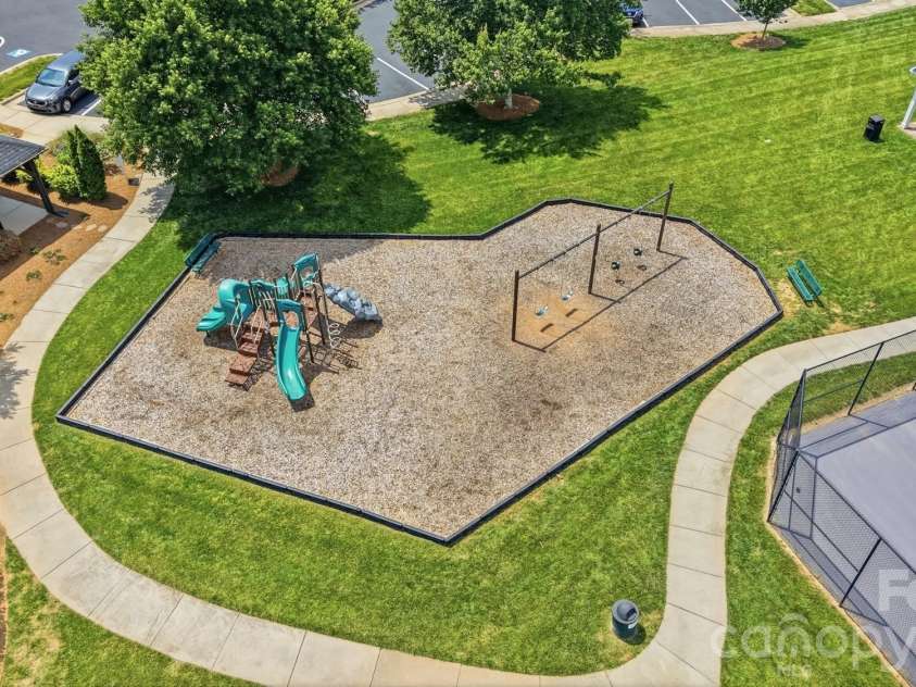 5305 Radcliffe Drive, Waxhaw, NC 28173.  MLS# CAR4382149, YatesRealty ID 24171. 
