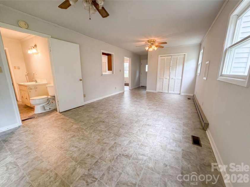 318 Mitchell Street, Belmont, NC 28012.  MLS# CAR4384963, YatesRealty ID 24172. 
